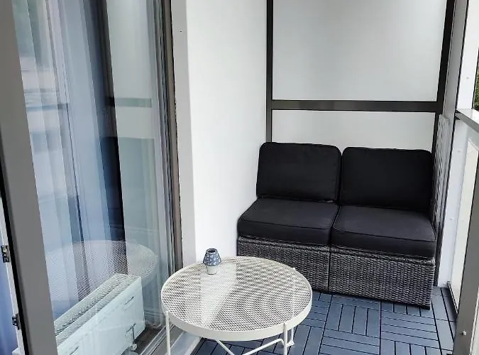 Amber's Bees Apartament *