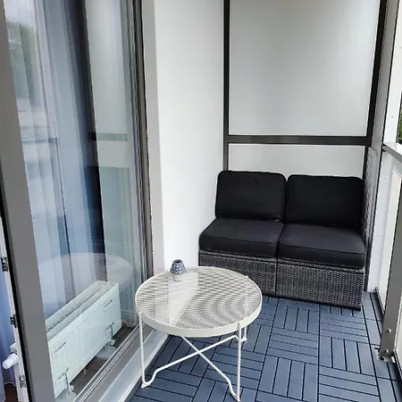 Amber's Bees Apartament *